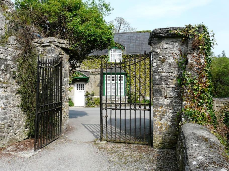 The Old Stone Barn Villa Clonbur Exterior foto